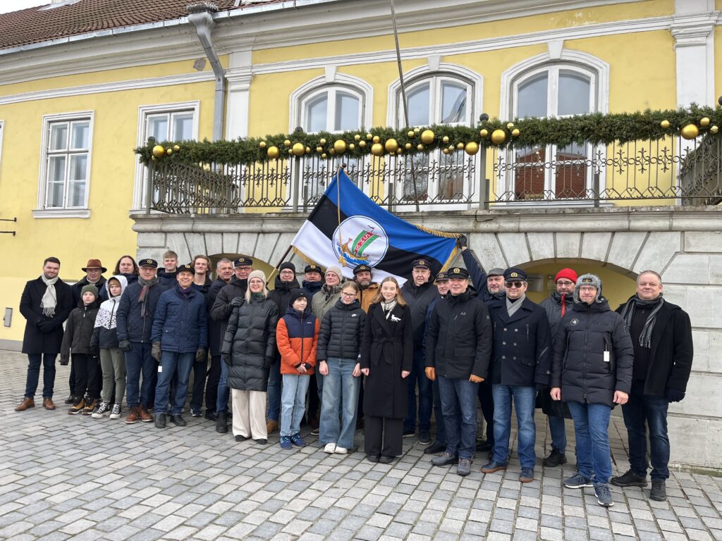 Saaremaa Merispordi Selts tähistab 31. detsembril oma 99. sünnipäeva. Sel tähtsal päeval koguneme kell 12.00 Kuressaare kesklinnas, et heisata Saaremaa Merispor